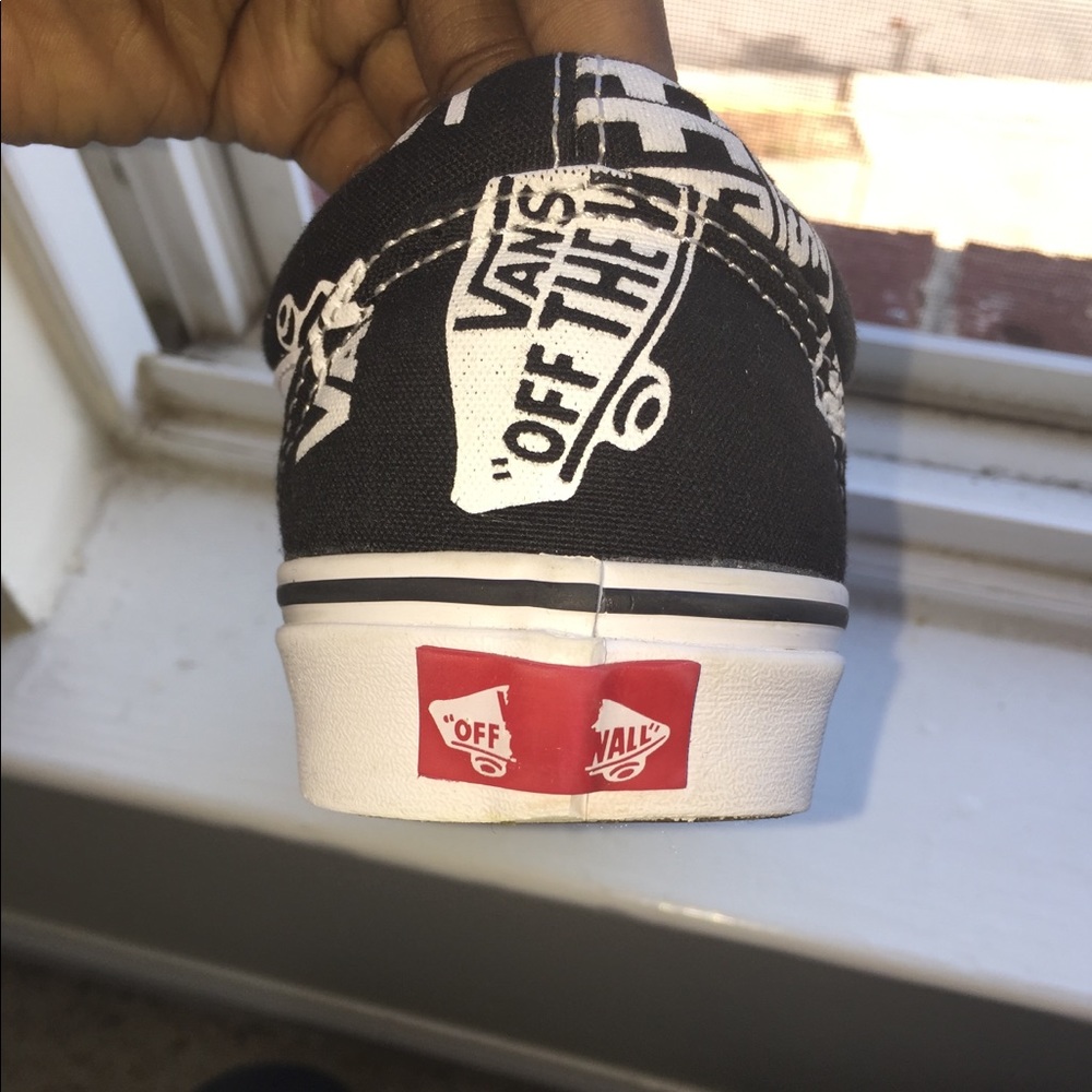 Vans - Picture 2 of 5